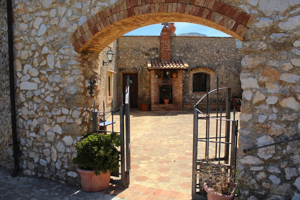 Casale Maddalena Carini Exterior foto